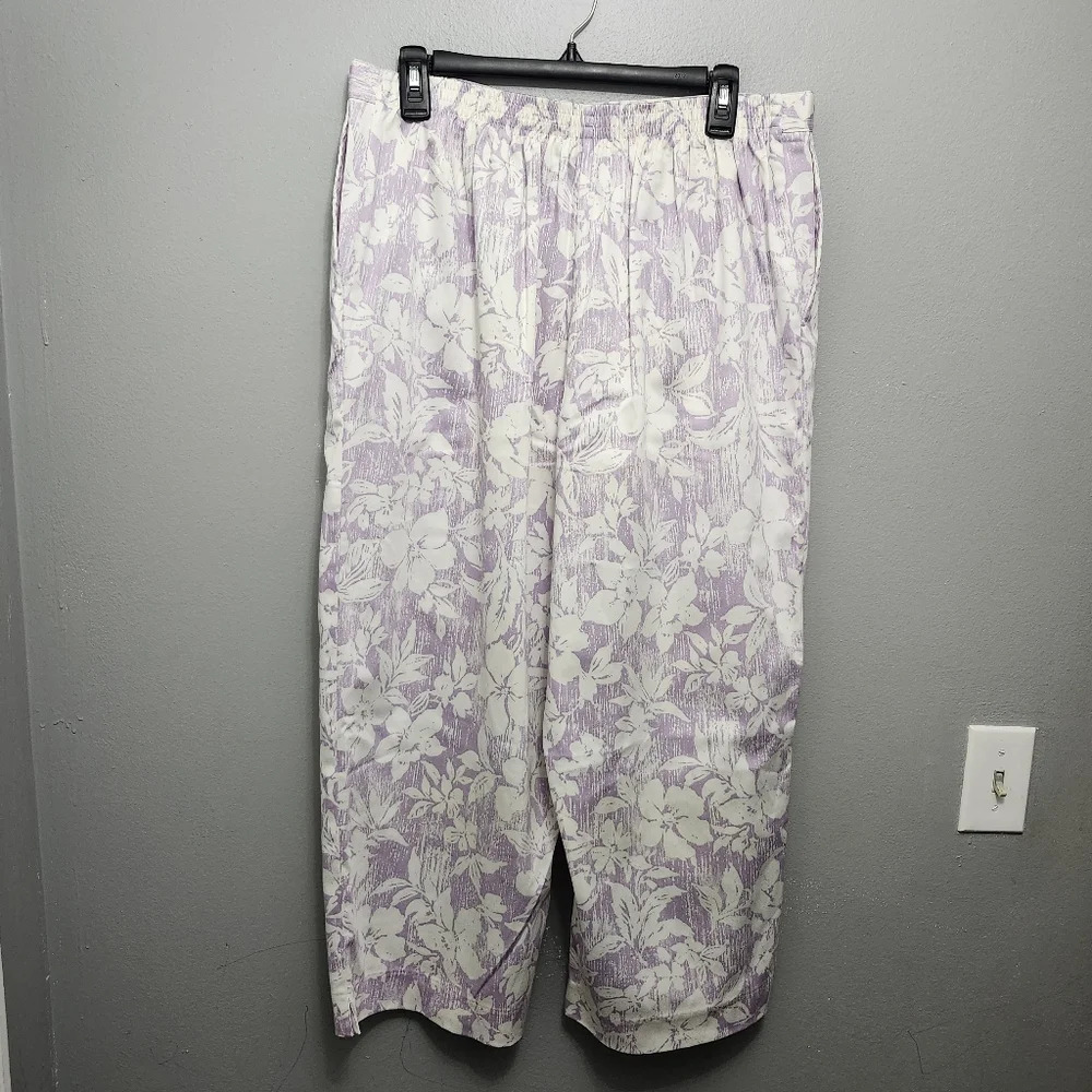 Alfred dunner women's capri pants size 16 floral white and purple new with tags - Picture 4 of 7